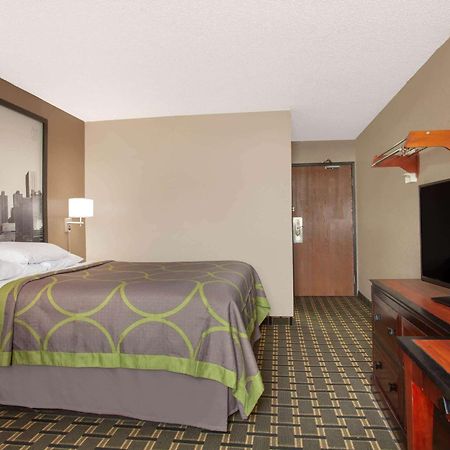 Super 8 By Wyndham Waycross Ga Motel Екстериор снимка