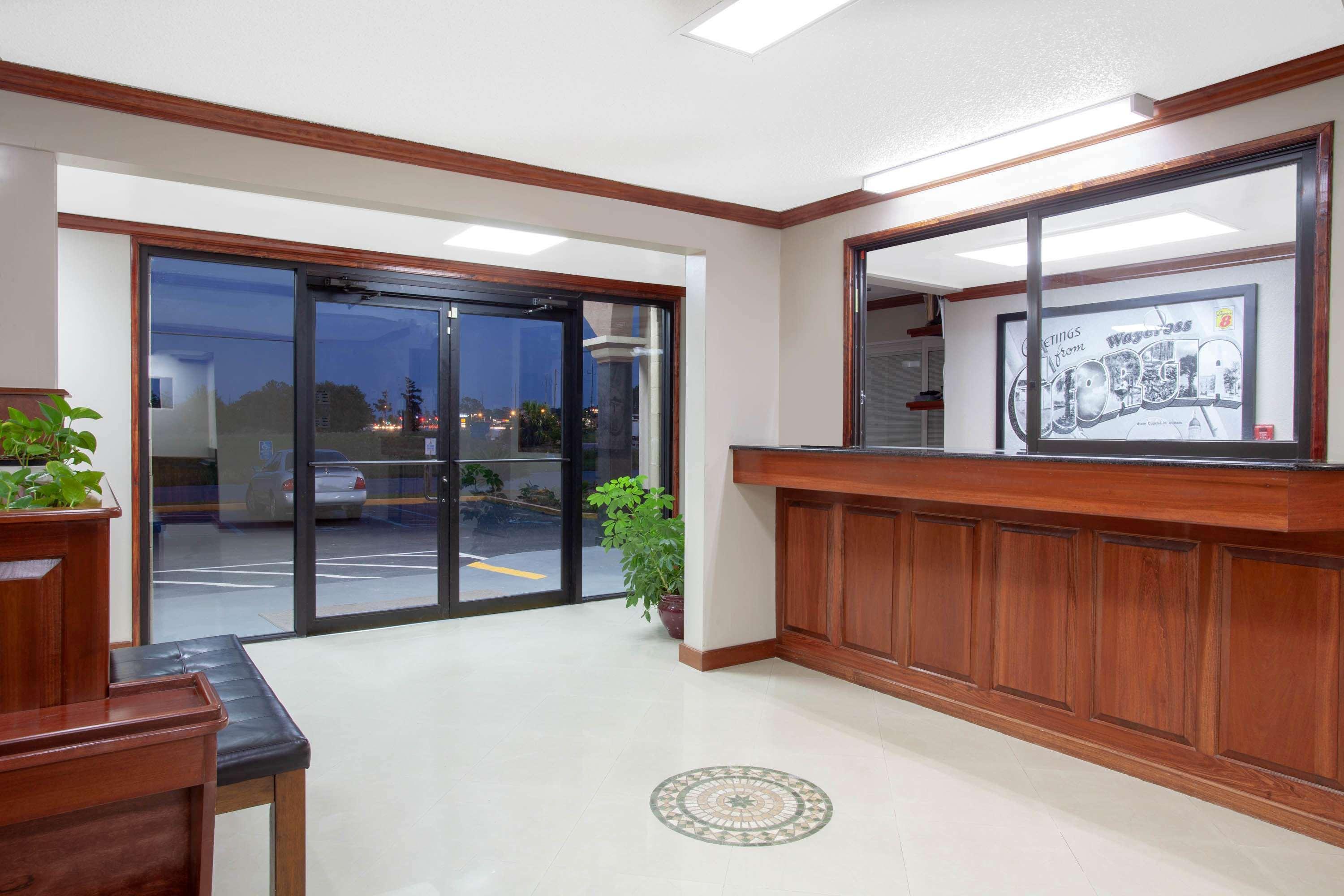 Super 8 By Wyndham Waycross Ga Motel Екстериор снимка